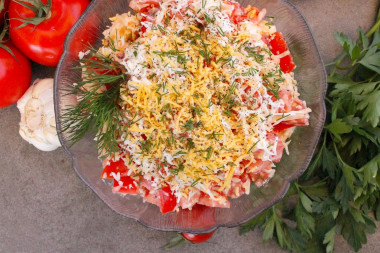 Tomato cheese and mayonnaise salad with garlic