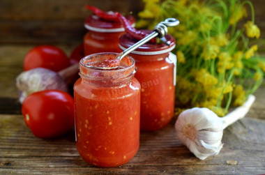 Tomatoes through a meat grinder for winter