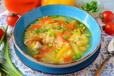 Bulgur and chicken soup