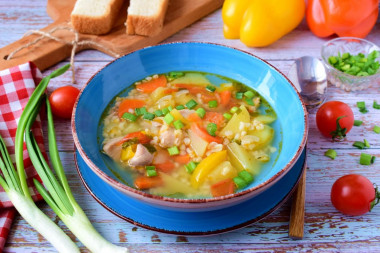 Bulgur and chicken soup