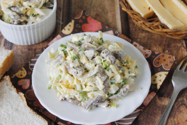 Heartbreaker salad with chicken hearts