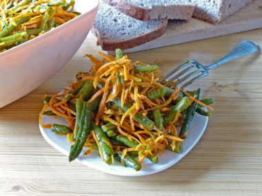 Korean string bean salad with carrots and vinegar