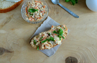 Herring caviar with carrots and melted cheese