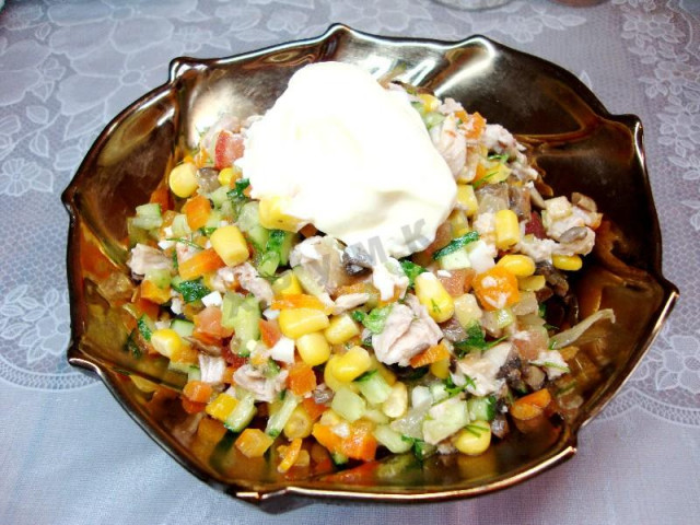 Tsar's salad with chicken