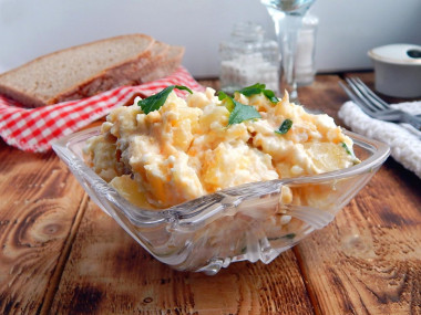 Hot smoked cod salad with classic potatoes