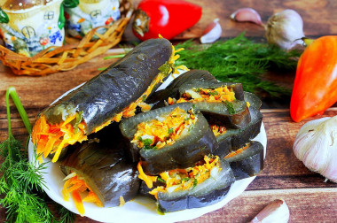 Marinated eggplant stuffed with carrots and garlic