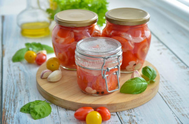 Tomato salad without sterilization for winter