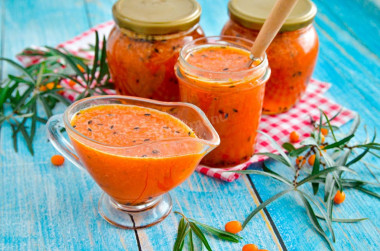 Mashed sea buckthorn with sugar for winter