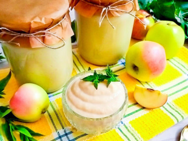 Applesauce with condensed milk for winter Sissy