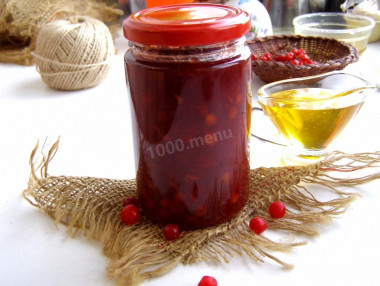 Viburnum with honey preparation for winter