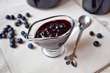 Blueberry jam from blueberries five minutes for winter