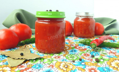 Tomato juice through a meat grinder for winter