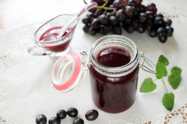 Seedless grape jam for winter