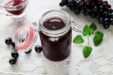 Seedless grape jam for winter