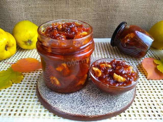 Quince jam with walnuts for winter