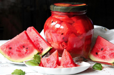 Watermelons in jars for winter without sterilization