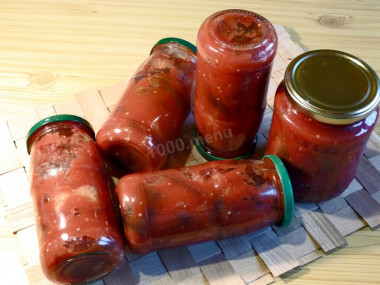 Eggplant in tomato juice for winter