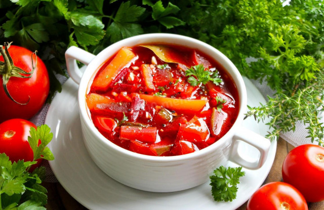 Beetroot and pickled cucumber soup