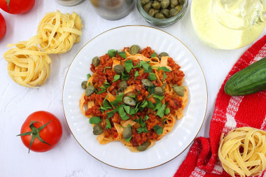 Pasta with capers