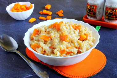 Wheat porridge with pumpkin in milk