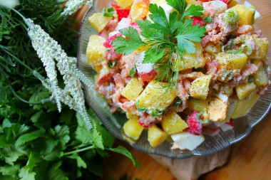 Potato salad with radishes