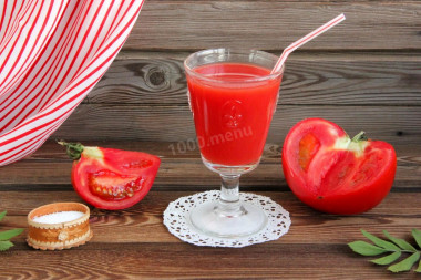 Tomato juice at home from tomatoes