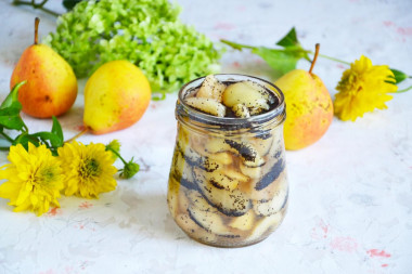 Pear jam with poppy seeds