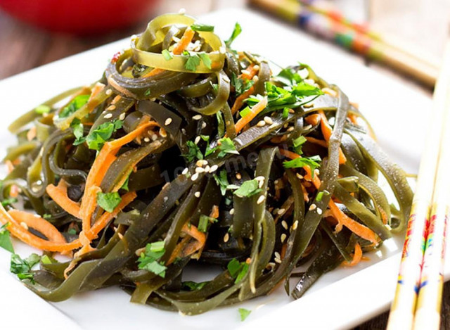 Dried seaweed salad