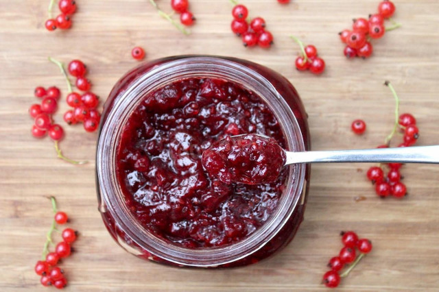 Red currant jam five minutes