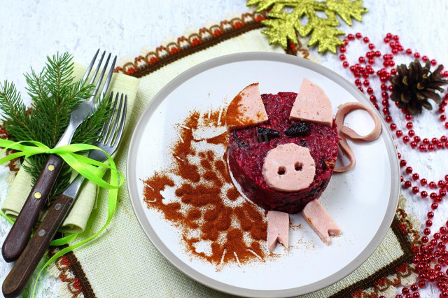 Beetroot Salad Piglet