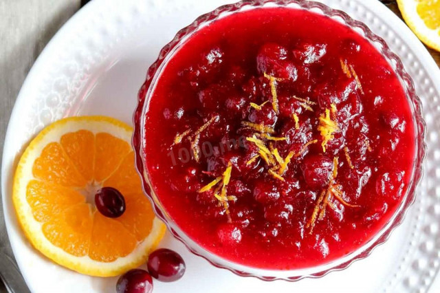 Cranberry sauce with orange