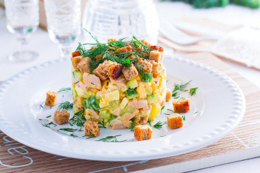 Salad with smoked ham and corn