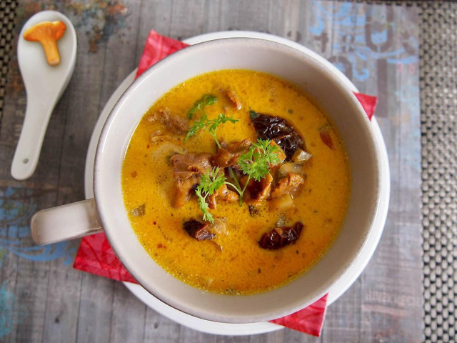 Frozen chanterelle soup