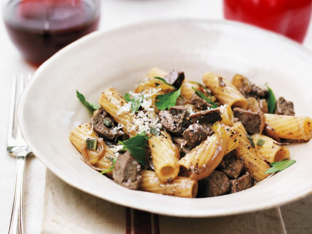 Chicken liver with pasta