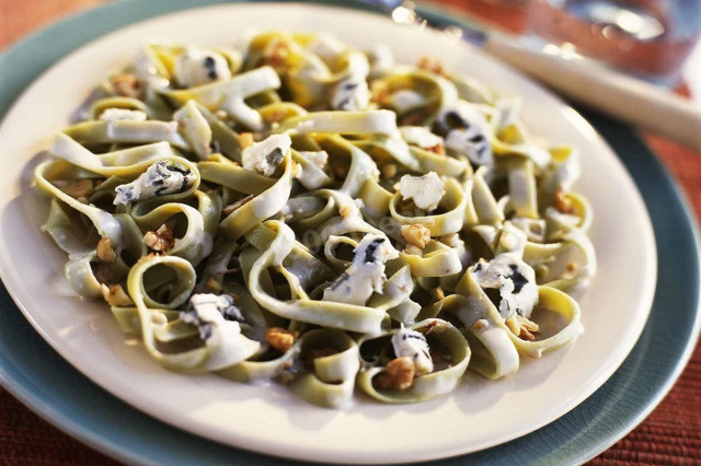 Pasta with roquefort