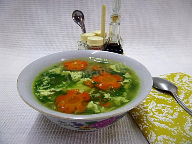 Cabbage soup with spinach greens