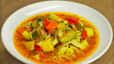 Vegetable lagman