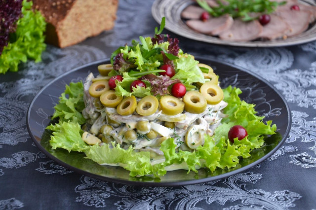 Salad with tongue and pickles