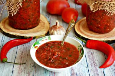 Cobra salad for winter from tomatoes