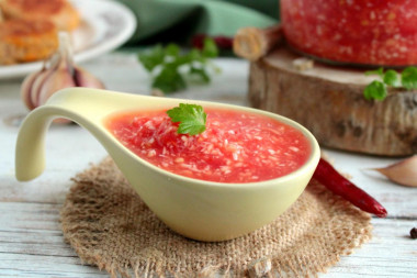 Horseradish and tomato appetizer