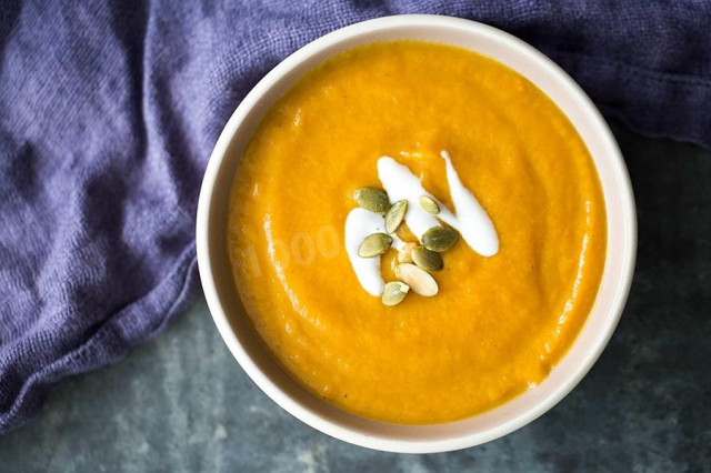 Pumpkin puree with cream