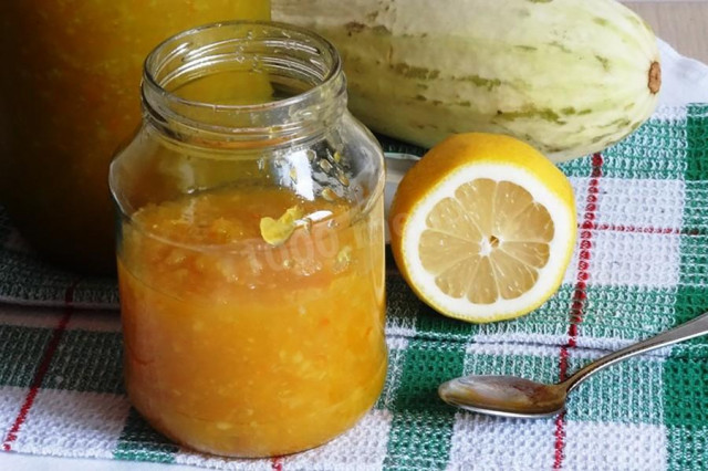 Zucchini jam with citrus fruits