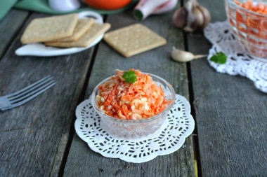 Ginger salad with sour cream