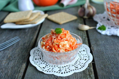 Ginger salad with sour cream