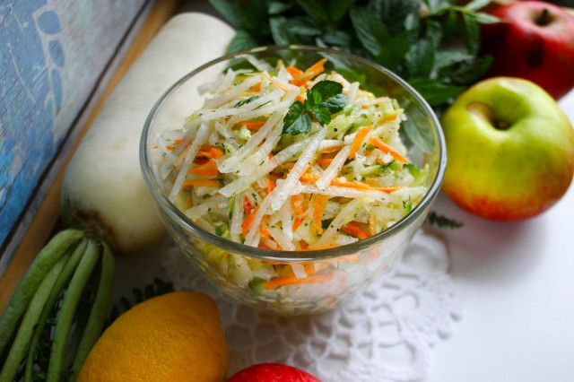 Daikon salad carrot cucumber apple