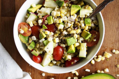 Summer vegetarian salad with mash