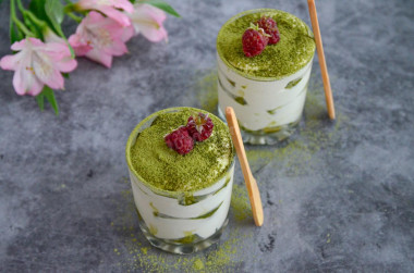 Tiramisu with matcha tea