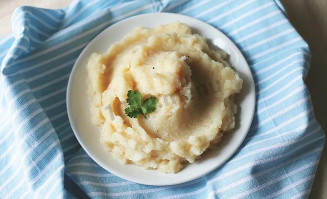 Celery root puree