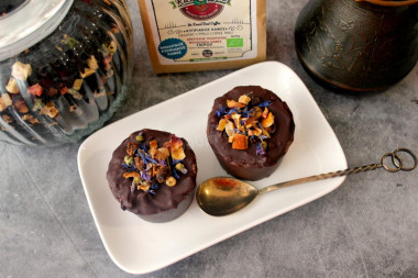 Rum brownies made from cookies in chocolate