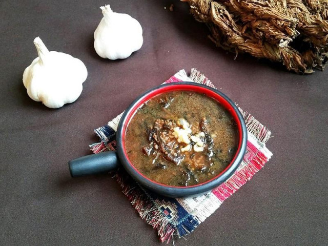 Aveluk soup with wheat groats